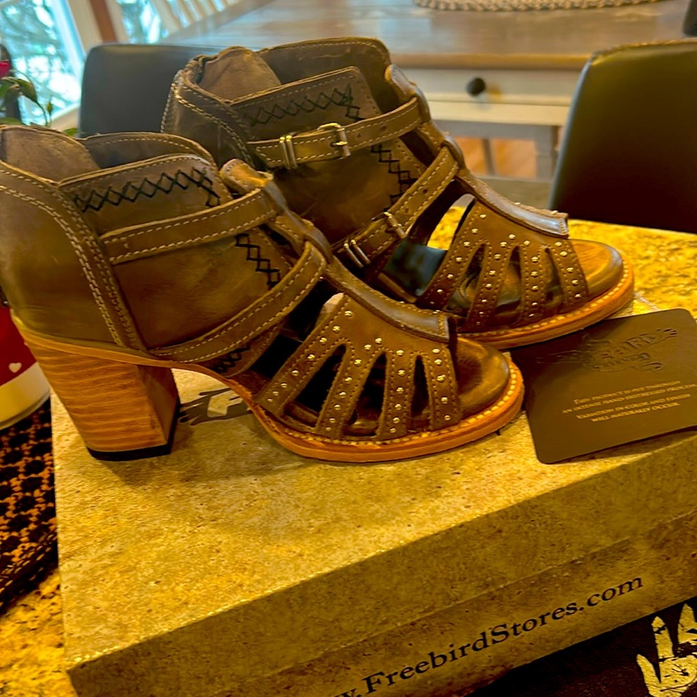FREEBIRD heeled shoes